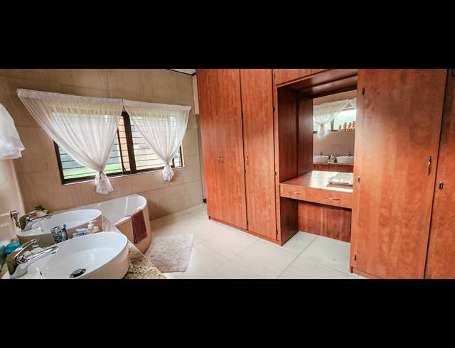 4 BEDROOM HOUSE FOR SALE IN SASOLBURG EXT 23